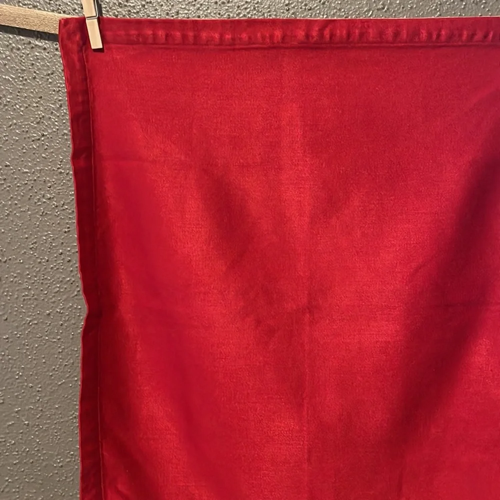 Crate and Barrel Gala Napkin- Red